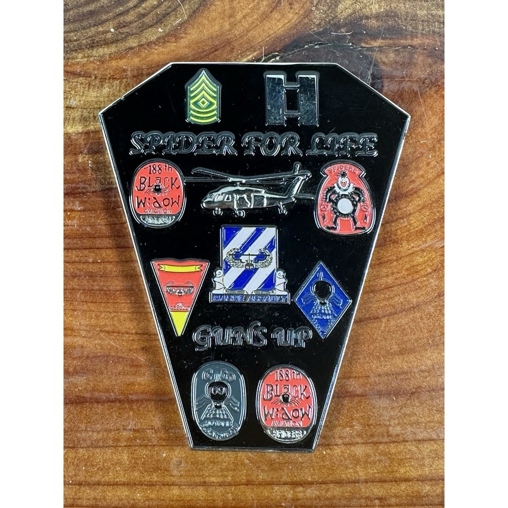 Spider For Life‎ Guns Up Alpha 4-3 AHB 188th AHG 1966 Coin